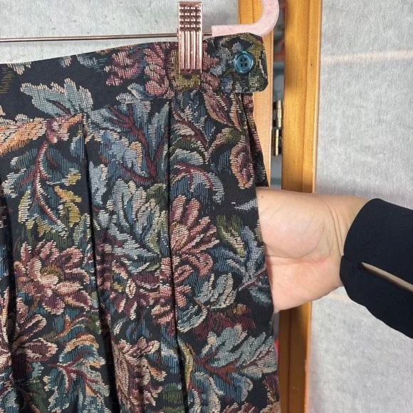 Koret Pleated Midi Skirt 14 Multicolor Floral Tapestry Print Rayon Pockets Vtg - Picture 6 of 13